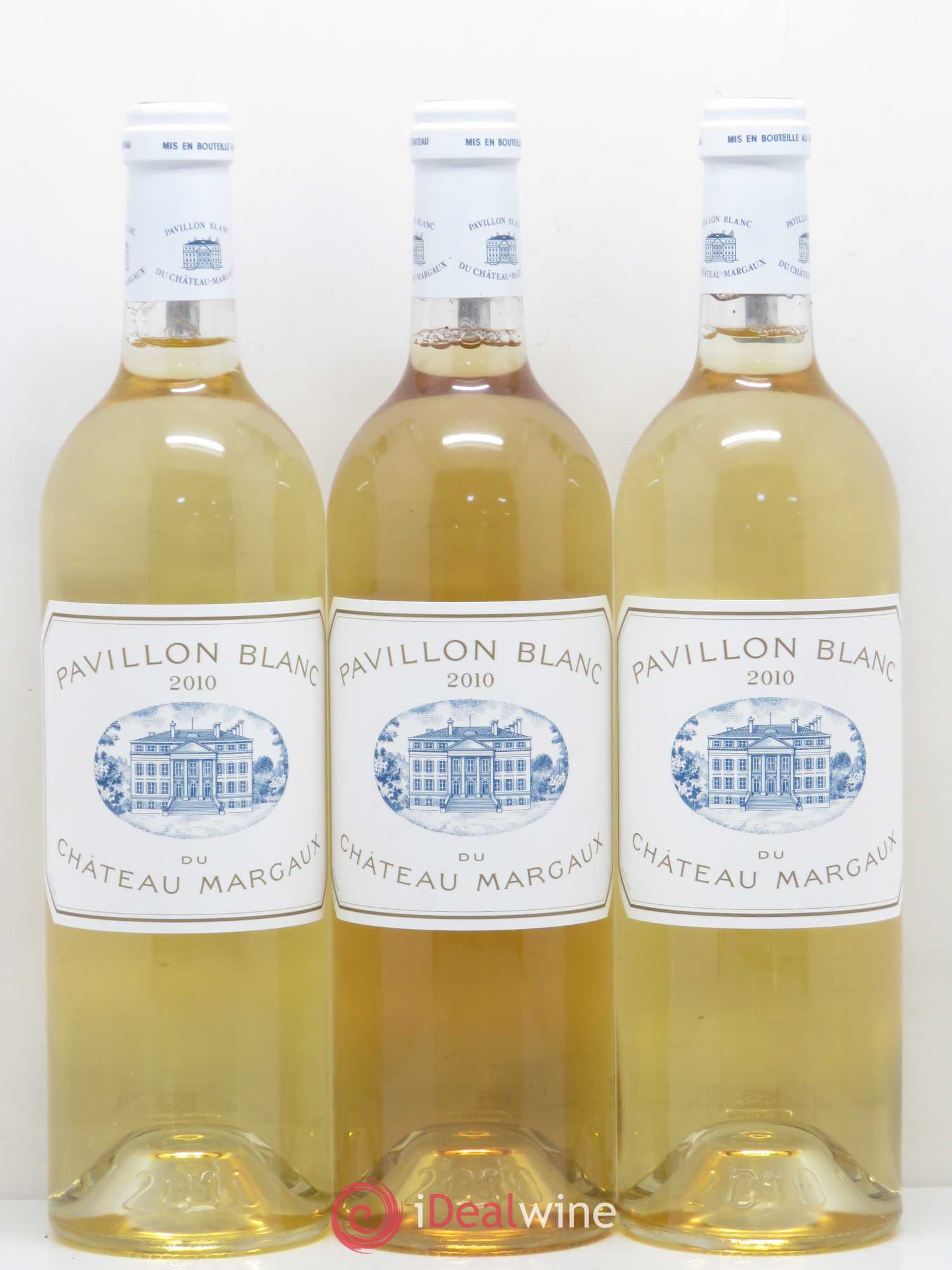 Pavillon Blanc du Château Margaux 2010 - Lot of 3 bottles - 0