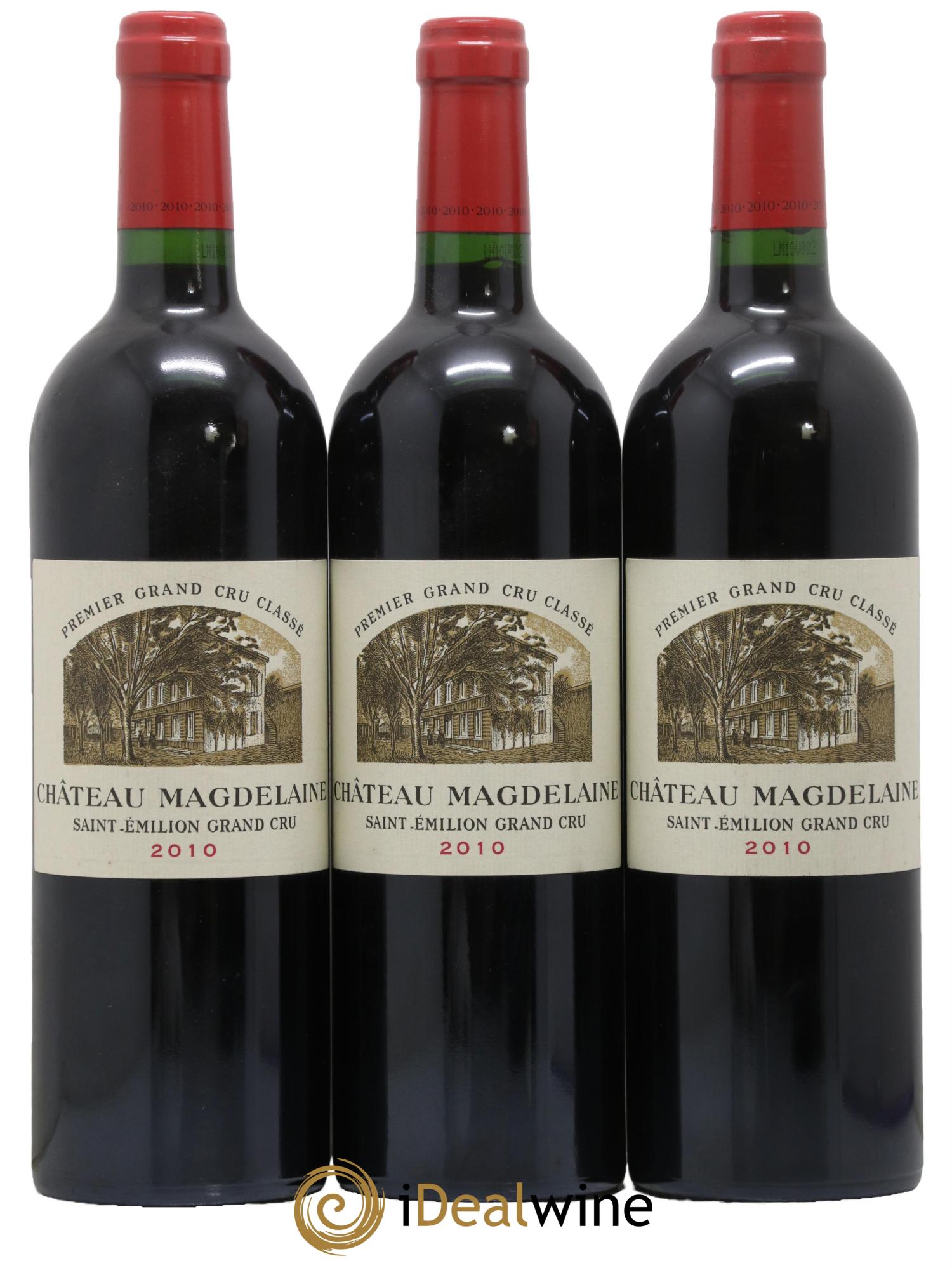 Château Magdelaine 2010 - Lotto di 3 bottiglie - 0