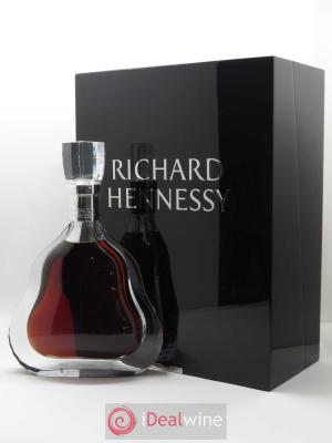 Cognac Richard Hennessy Hennessy Sold compensation client A7149400