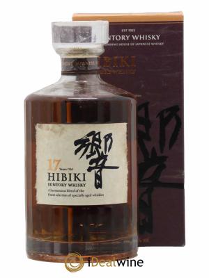 Hibiki 17 years Of. Suntory 